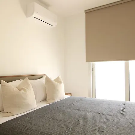 Phaedrus Living Coral Allure * Larnaca